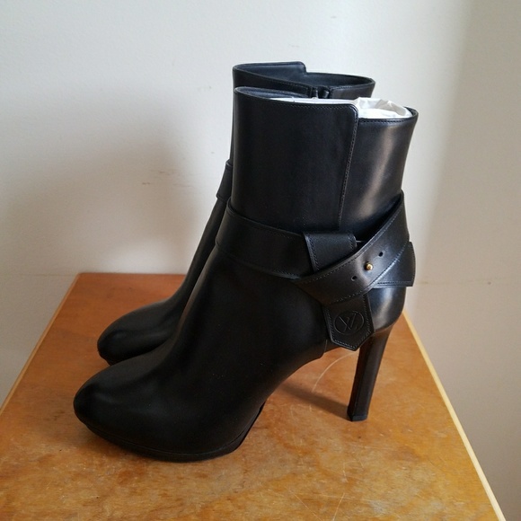 LV Leather Designer Boots - Picture 3 of 3